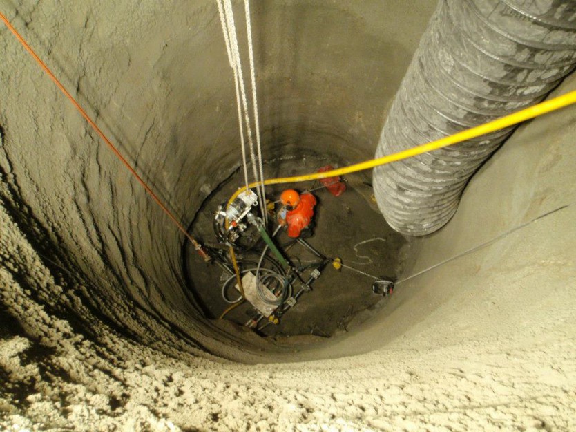 into-the-hole-1.jpg